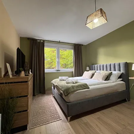 The Nest With Free Parking Apartament *