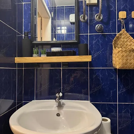 The Nest With Free Parking Apartament