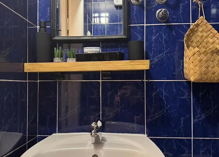 The Nest With Free Parking Appartement